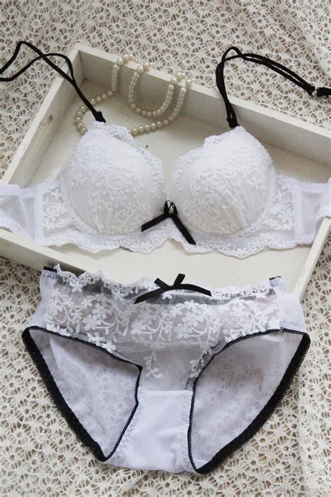 HHH Original Order Lingerie Set Water Soluble Embroidery Push Up