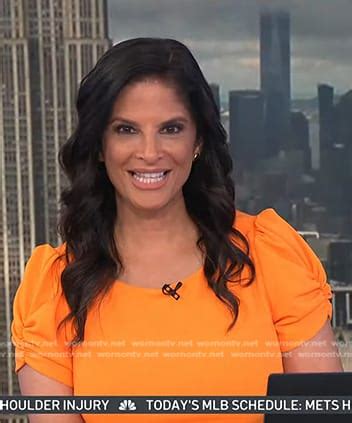 Wornontv Darlenes Orange Puff Sleeve Dress On Today Darlene