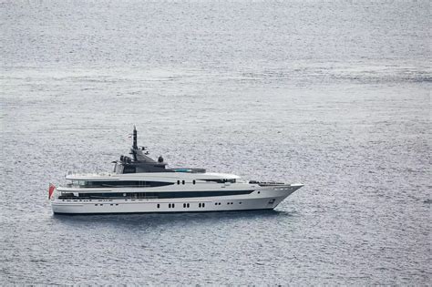 Luna B Yacht • Robert Friedland 60m Superyacht