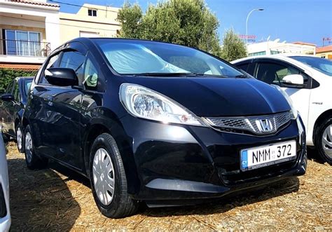 Emporium Cars – Honda Fit HYBRID