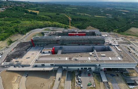 La Famiglia Ferrero Entra Nella Fondazione Nuovo Ospedale Alba Bra