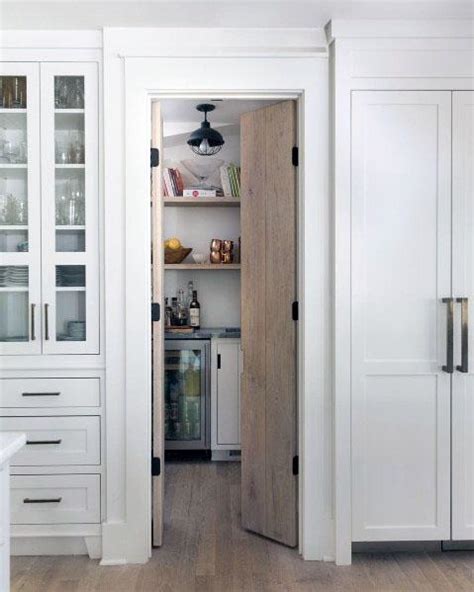 Creative Pantry Door Ideas To Enhance Your Kitchen’s Style