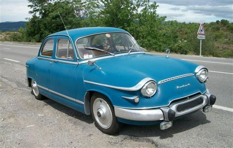 Panhard Pl En Voiture Vintage Voitures Anciennes Voitures R Tro