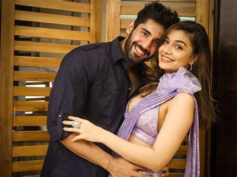 Divya Agarwal And Varun Sood Break Up Tv Couple Divya Agarwal And