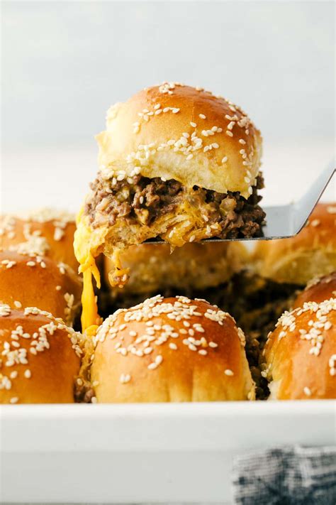 Cheeseburger Sliders | The Recipe Critic