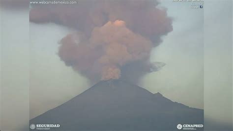 Mexicos Popocatepetl Volcano Erupts Spews Gas Ash Into The Air