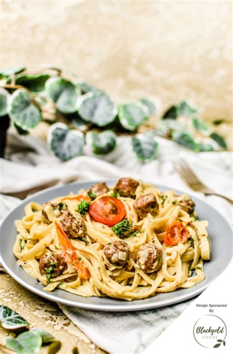 Creamy Beef Sausage Linguine Lonumedhu