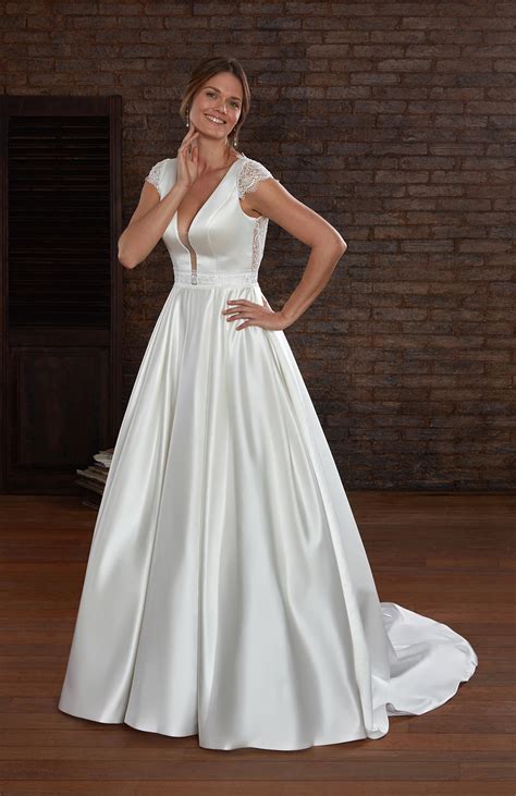 Robe De Mari E Mod Le Prunelle Couture Nuptiale Paris Robes Couture