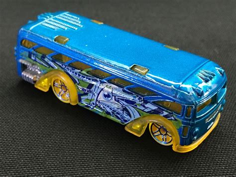 Hot Wheels Surfin School Bus Blue Collectable Diecast 164 Ebay