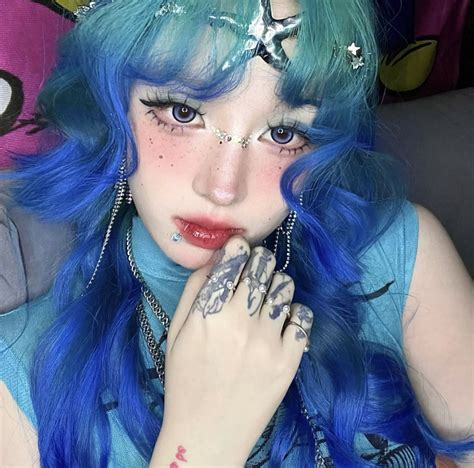 Pin By Emily D On Make Up Hair And Stuff Aqua Hair Color Harajuku