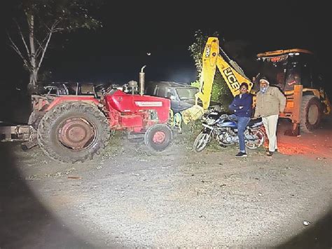 Officers Arrived By Bike At Night Jcb Tractor Trolley Seized In Sand