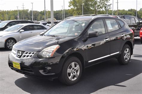 Pre Owned Nissan Rogue Select S D Sport Utility In Barberton