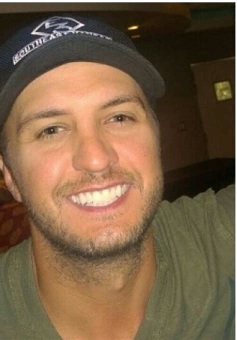 Luke Bryan That Smile Luke Bryan Songs Luke Bryan Pictures Luke