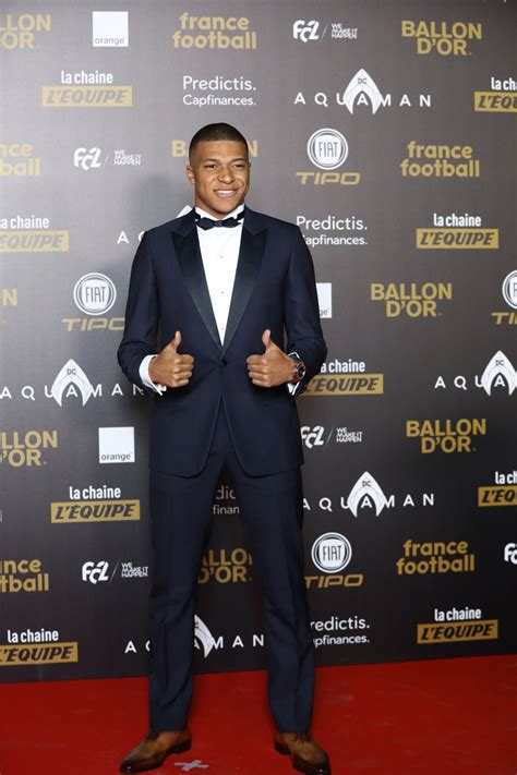 Photos Kylian Mbappé Venu Avec Son Père Son Frère