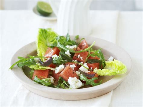 Blattsalat Mit Wassermelone Und Schafskäse Rezept Eat Smarter