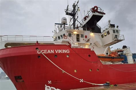 Ocean Viking Sbarcher Ad Ancona Con Migranti Notizie Ansa It