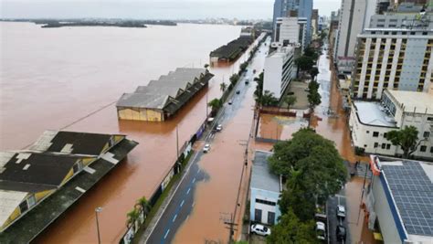 Gua Ba Chega A Metros E Atinge Maior Cheia Da Hist Ria De Porto