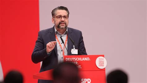 Bremer SPD Fraktionschef Mustafa Güngör fordert Verbot der AfD