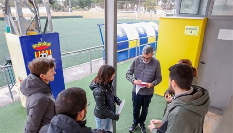 Comienzan las obras de renovación del campo de césped artificial del