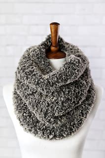 Ravelry The Tundra Cowl Pattern By Darling Jadore