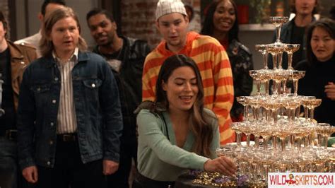 Miranda Cosgrove Mirandacosgrove Onlyfanssz Nude OnlyFans Instagram Leaked Photo 136