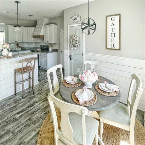 Shiplap Paneling With Farmhouse D Cor In Kitchen Soul Lane