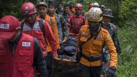 Tim SAR Padang Masih Mencari 1 Orang Pendaki Yang Belum Ditemukan Di