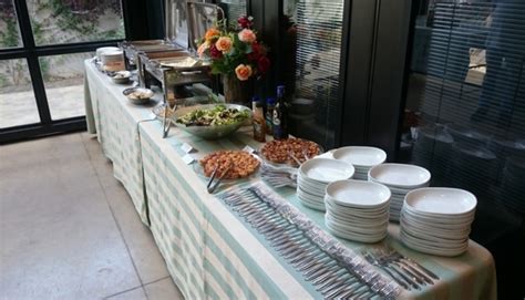 Almoço Corporativo Para Colaboradores Don Caorle Coffee Break