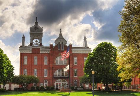 Town Hall, Wellington, Ohio jigsaw puzzle in Street View puzzles on ...