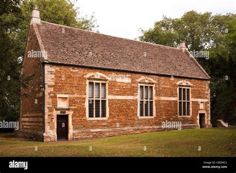 Old School Building Uk Hi Res Stock Photography And Images Alamy