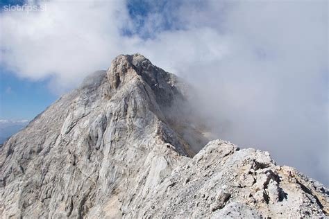 Triglav naša najvišja gora Naravne znamenitosti Slotrips si