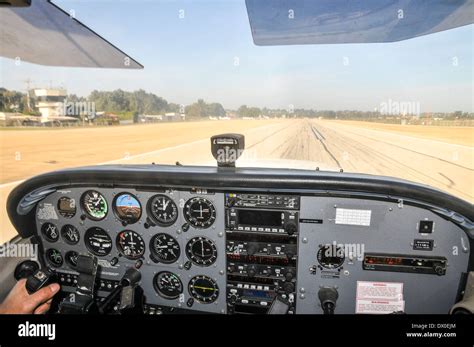 Cessna Cockpit Fotos Und Bildmaterial In Hoher Aufl Sung Alamy