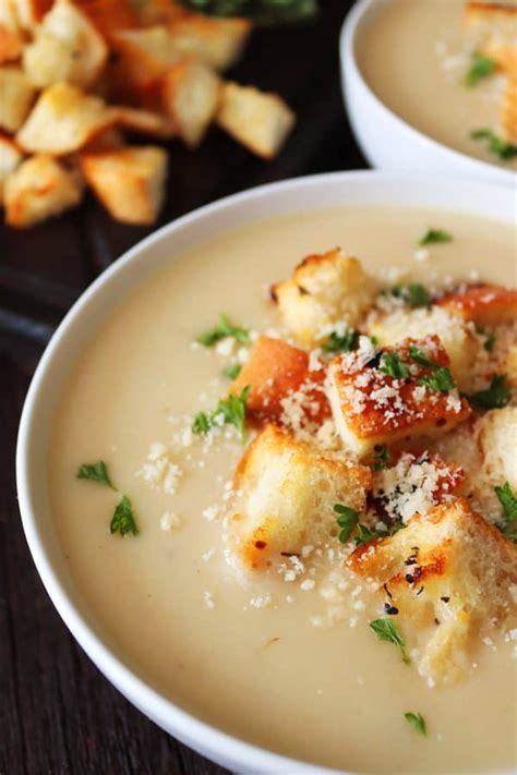 Creamy Garlic Bread Soup With Homemade Croutons Simply Happenings