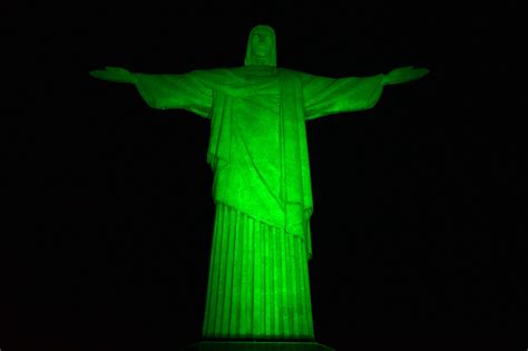 Comando Militar Do Leste Cristo Redentor Iluminado Em Homenagem Ao