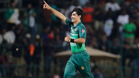 Cricket World Cup Pakistan S Naseem Shah To Miss Tournament Through