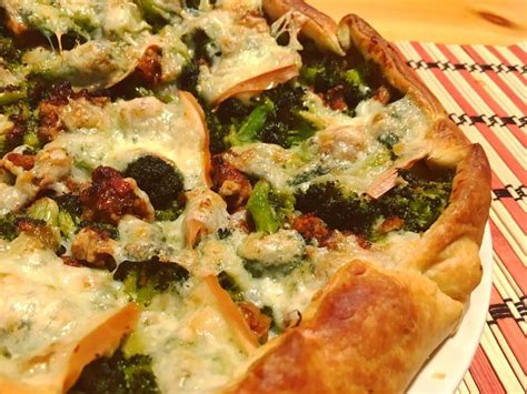 Torta Salata Con Broccoli E Salsiccia La Ricetta Del Giorno Di Vala