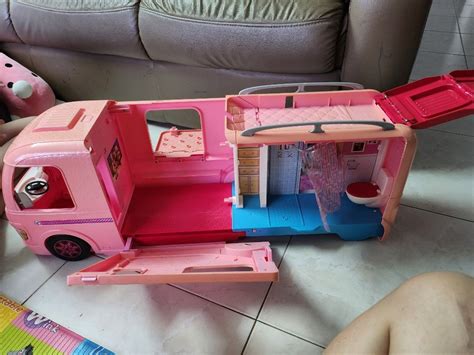 Barbie bus, Hobbies & Toys, Toys & Games on Carousell