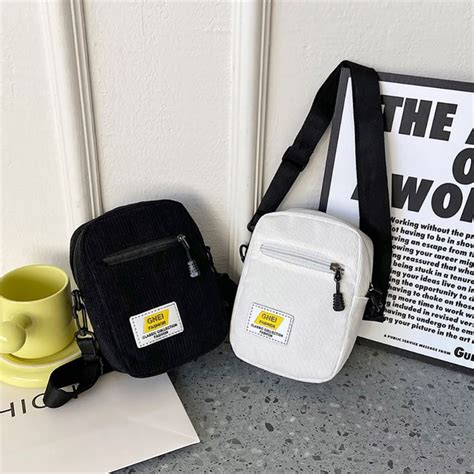 Small Crossbody Bag, Crossbody Shoulder Bag, Mini Bag Outfit, Side Bags ...