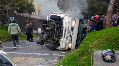 Accidente De Ruta Escolar Deja Trece Menores De Edad Heridos En Bogotá