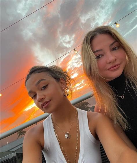 Idee Su Outer Banks Serie Tv Attori Attori Hot