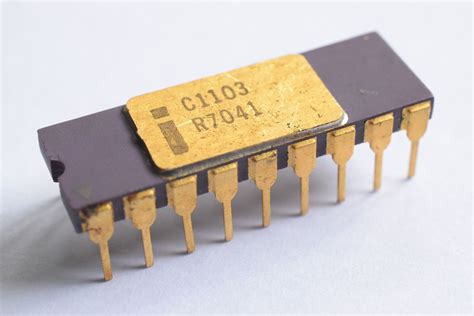 Dynamic Random Access Memory Dram