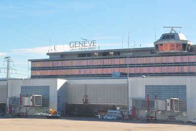 Geneva airport parking » TOP 5 parking (from €4.63 € p/d)