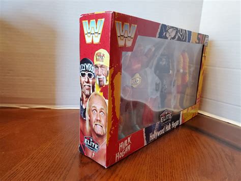 Mattel Wwe Elite Hulkamania 40th Anniversary 3 Pack Hollywood Hulk Hogan In Hand Ebay