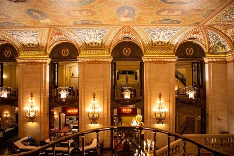 Palmer House Hilton: Myths, Romance, and Luxury in Chicago