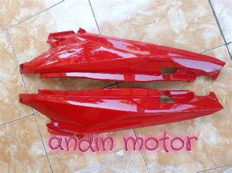 Jual Cover Body Belakang Kiri Kanan Honda Vario Merah Cabe Di