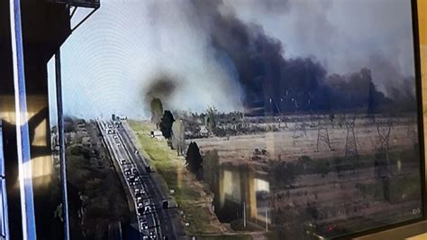 El Humo Dificulta El Tr Nsito En El Complejo De Z Rate Brazo Largo