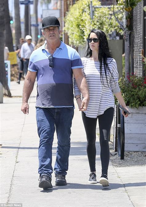 Mel Gibson Strolls With Girlfriend Rosalind Ross In La Daily Mail Online