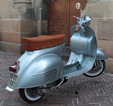 Planet Vespa Beautifully Restored Classic Vespas