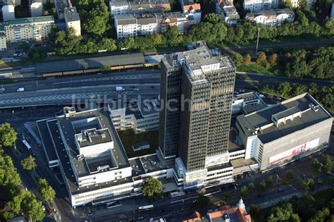 Luftbild Berlin Leerstehendes Hochhaus Gebäude im Gebäudekomplex