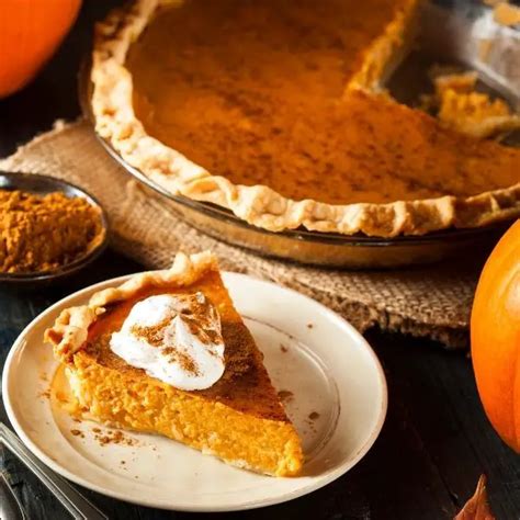 Easy Homemade Pumpkin Pie Recipe • The Farmers Lamp